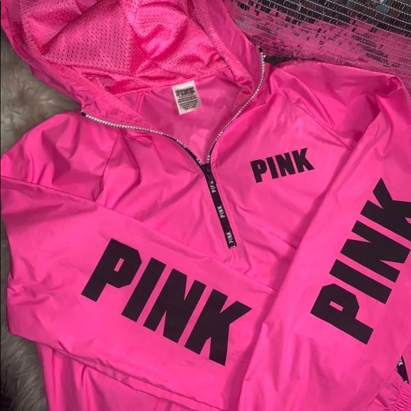 VS PINK windbreaker - Picture 1 of 3